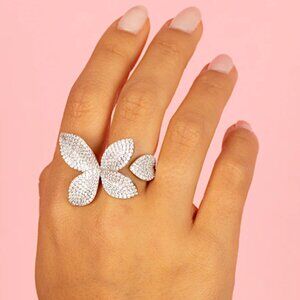 NEW ~ Anthropologie Adina Eden Fancy Flower Petal Silver Ring — Adjustable band